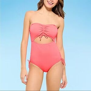 Decree Womens Exotic Textured Monokini One Piece Swimsuit in Tropical Coral S